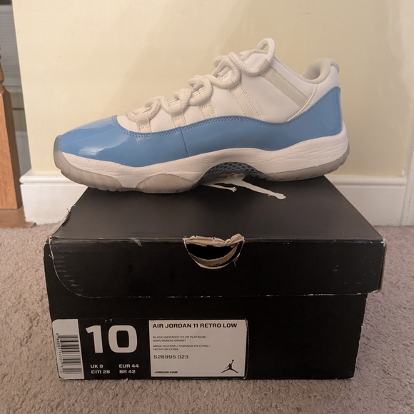 Jordan 11 Retro Low Sneakers - White and Light Blue - Picture 1 of 4